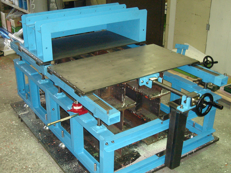 有限会社島津｜測定装置用架台例